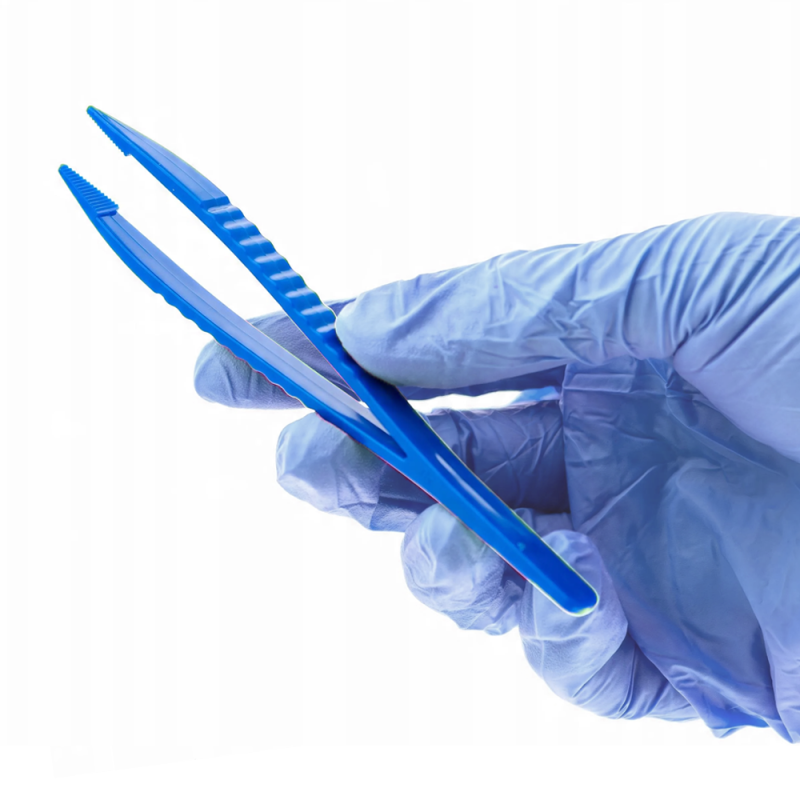 Pęseta chirurgiczna jałowa 12,5cm plastikowa niebieska Softmed 100 szt