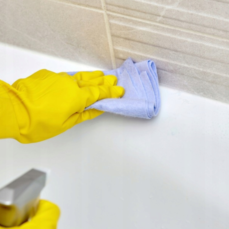 Mediclean 330 Chlorine 5l wybielający żel do czyszczenia i wybielania sanitariat&oacute;w 1szt